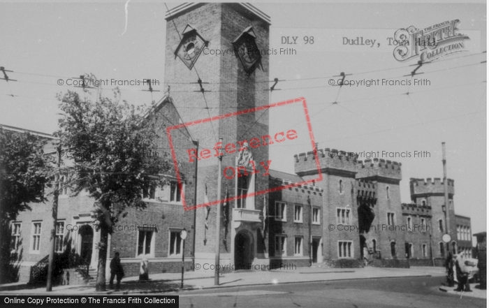 Photo of Dudley, Town Hall c.1960
