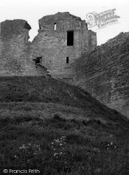 Castle 1961, Duffus