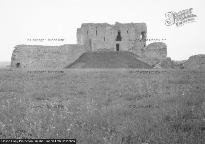 Photo of Duffus, Castle 1961