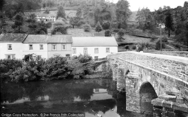 Photo of Dulverton, Bridge And Cottages 1937