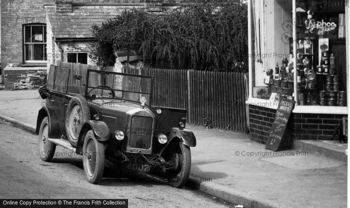 Photo of Dulverton, Singer Car 1934