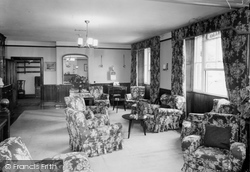 The Lounge, Carnarvon Arms Hotel c.1960, Dulverton