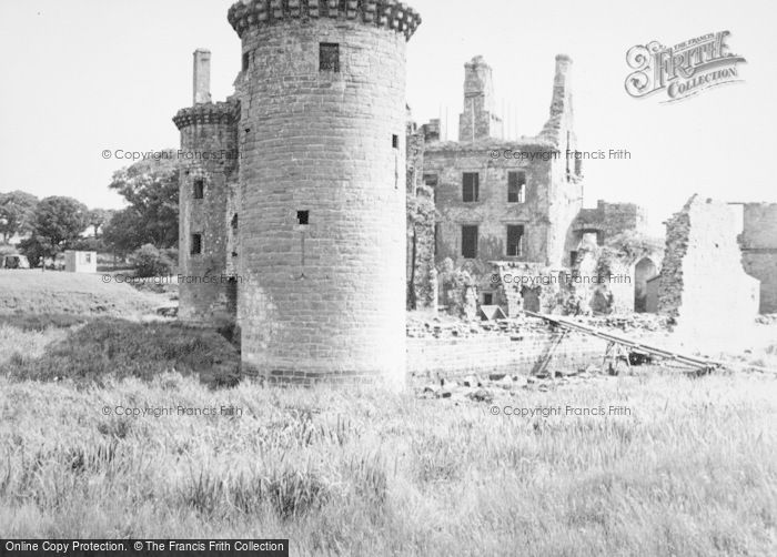 Photo of Dumfries, Caerlaverock Castle 1951