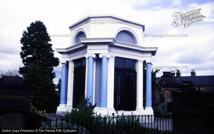 Photo of Dumfries, Robert Burns Mausoleum 1988