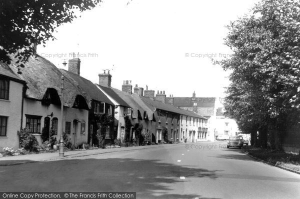 Photo of Dunchurch, Southam Road c.1955