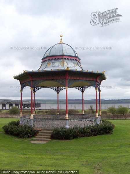 Photo of Dundee, Magdalen Green 2005