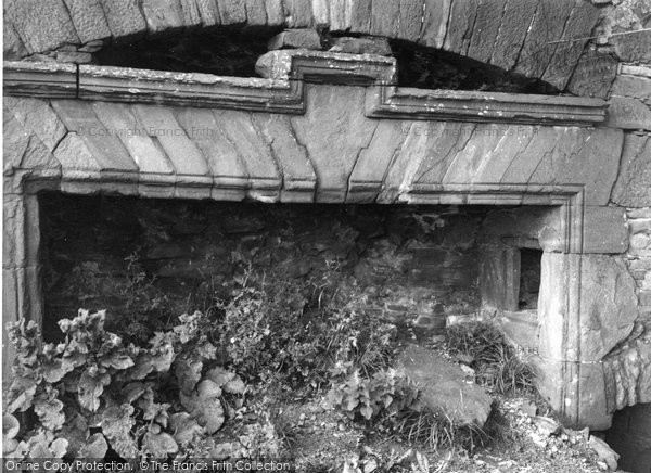 Photo of Dundee, Powrie Castle, Old Fireplace 1957