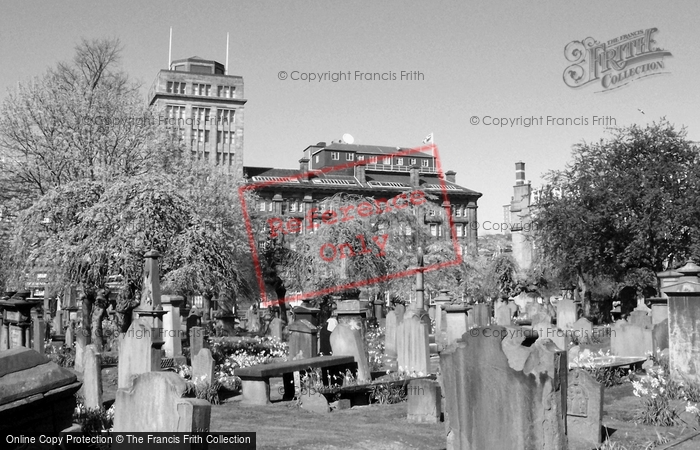Photo of Dundee, The Howff 2005