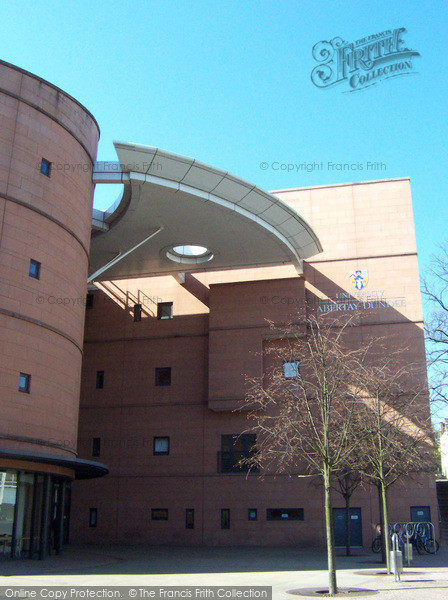 Photo of Dundee, University Of Abertay Library 2005