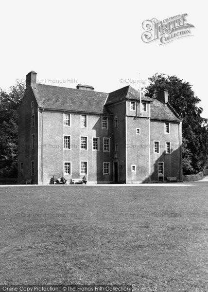 Photo of Dunfermline, Pittencrieff House 1953
