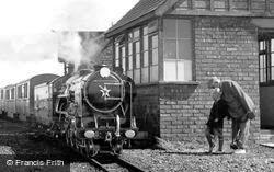 Hythe And Dymchurch Railway, Man And A Thrilled Boy c.1960, Dungeness