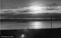 Sunrise On The Clyde c.1955, Dunoon