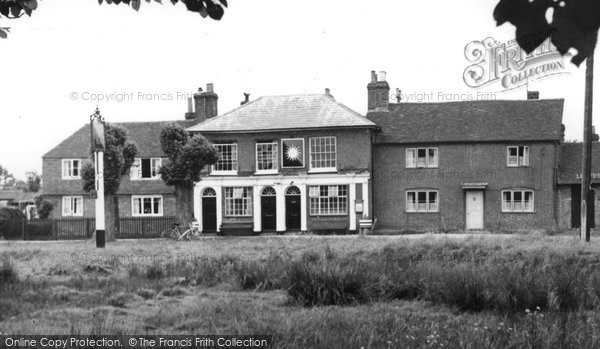 Photo of Dunsfold, the Sun Inn c1955