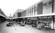 Dunstable, Broad Walk c1965