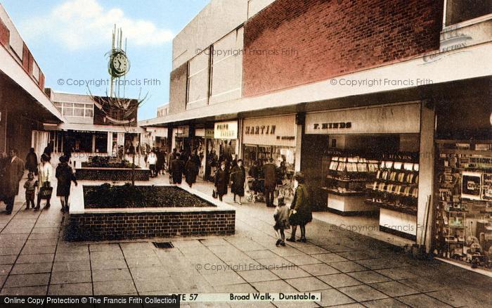 Photo of Dunstable, Broad Walk c.1965