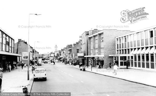 Photo of Dunstable, High Street c.1965