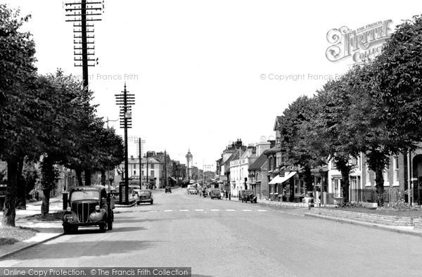 Photo of Dunstable, High Street South c.1950
