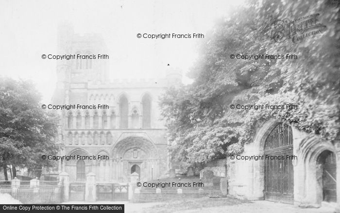 Photo of Dunstable, Priory Church 1924