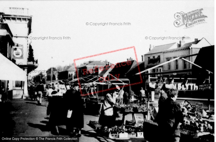 Photo of Dunstable, The Market c.1960