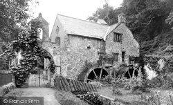 The Old Mill 1938, Dunster