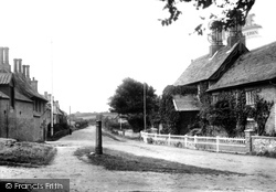 The Village 1909, Dunwich