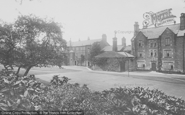 Photo of Durham, Hatfield College 1923