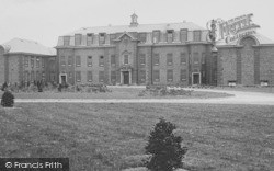 Neville's Cross College 1923, Durham