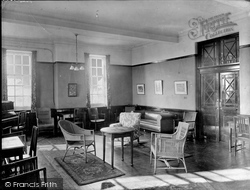 Neville's Cross College, Common Room 1925, Durham