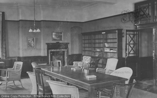 Photo of Durham, Neville's Cross College, Fiction Library 1925