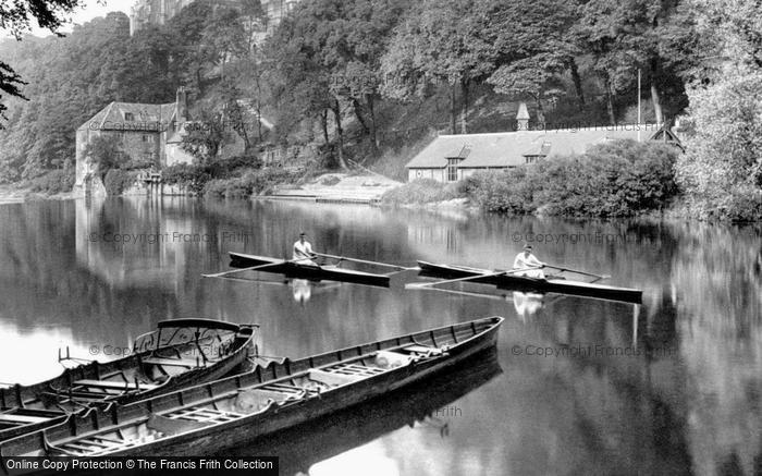 Photo of Durham, Skulling On The River Wear 1921