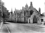The School 1929, Durham