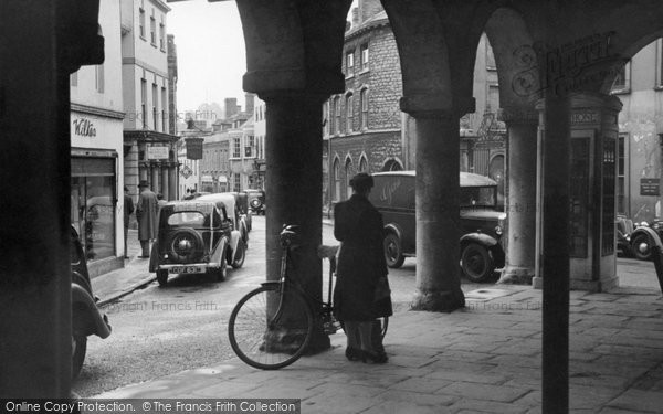 Photo of Dursley, The Market House c.1947