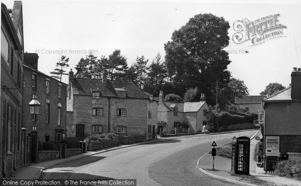 Photo of Dursley, Uley Road c.1950