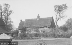Thatched Cottage c.1955, Duston