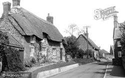 Thatched Cottages, Mill Way c.1955, Duston