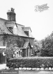 Post Office c.1960, Dutton