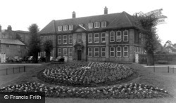 Grammar School c.1955, Ealing