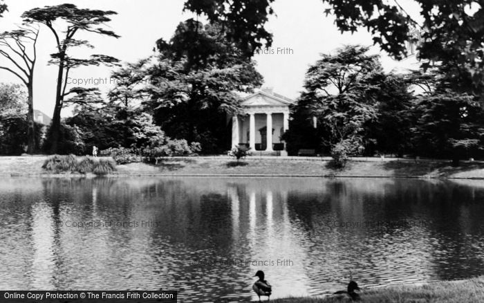 Photo of Ealing, Gunnersbury Park, The Temple And Round Pond c.1955