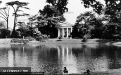 Gunnersbury Park, The Temple And Round Pond c.1955, Ealing