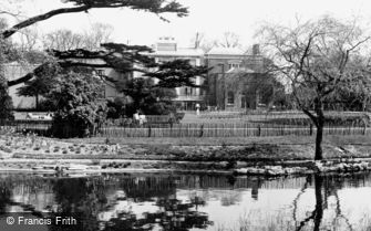 Ealing, Pitshanger Manor, Walpole Park c1955