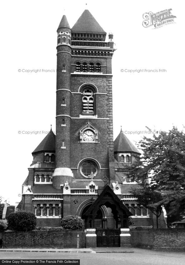 Ealing, St Mary's Parish Church c1955