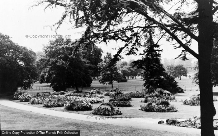 Photo of Ealing, The Rose Garden, Gunnersbury Park c.1960