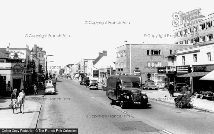 Photo of Ealing, Uxbridge Road c.1965