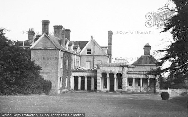 Photo of Eardisley, Nieuport Sanatorium, Main Entrance c.1950