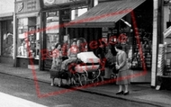 Ladies In Market Street c.1960, Earlestown