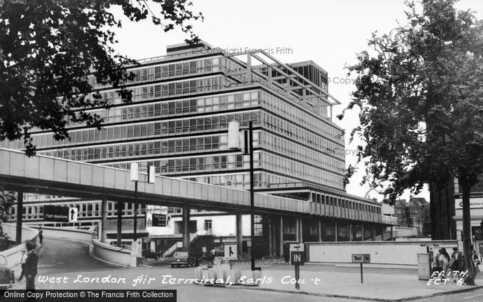 Photo of Earls Court, West London Air Terminal c.1965