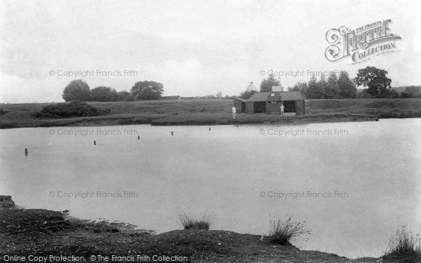 Photo of Earlswood, New Pond 1906