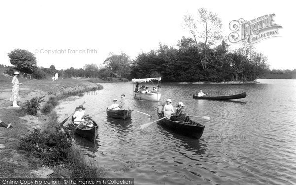Photo of Earlswood, New Pond 1922