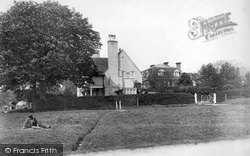 The Common 1906, Earlswood