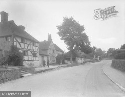 1933, Easebourne